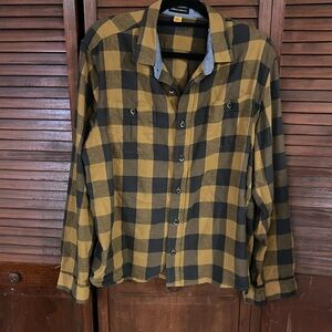 Tailor Vintage Luxe Performance Brown & Grey Buffalo Plaid Flannel Shirt